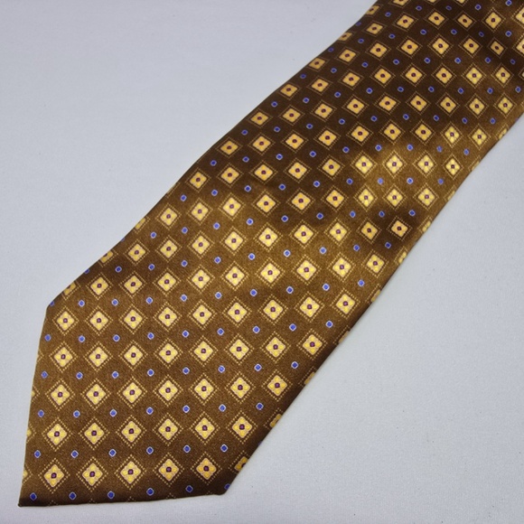 Exquisite BRIONI Mens Silk Necktie: A Timeless Geometric Foulard in Brown, Gold - Picture 7 of 13